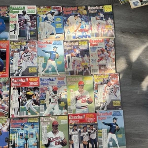 Lote de 20 revistas vintage de resumen de béisbol Maddux Guidry surtidas, HendersonMLB - Imagen 1 de 12