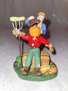 Dept 56 Halloween Haunted Village Figure "Topping off the Scarecrow" 3 1/8" - Picture 1 of 8