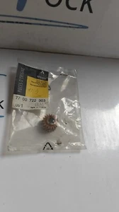 Renault 9,11,19,21,clio pignon compteur (19 dents). Renault 7700722303 - Foto 1 di 1