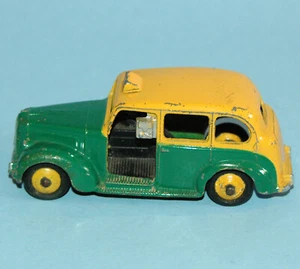DINKY Meccano England 1953 AUSTIN FX3 TAXI London Cab YELLOW GREEN black 254 - Picture 1 of 5