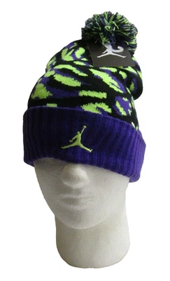 NUEVO CON ETIQUETAS Nike Jordan Jumpman Jóvenes Niños Camuflado Puños Pom Gorro 8/20 Violeta Precio de venta sugerido por el fabricante $22 Foto 1 de 2