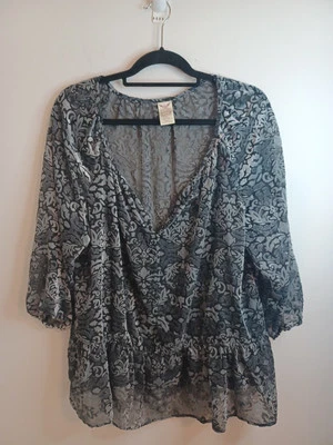 Blusa Desteñida Glory Terciopelo Burnout XL Gris Negra Bruja Hada Capricho Boho Foto 1 de 4