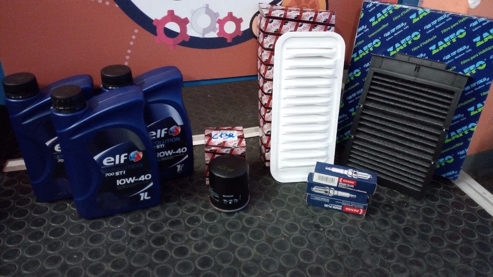 KIT TAGLIANDO 3 FILTRI 3LT ELF 10W40 E CANDELE PER PEUGEOT 107 1.0 BENZINA - Immagine 1 di 1