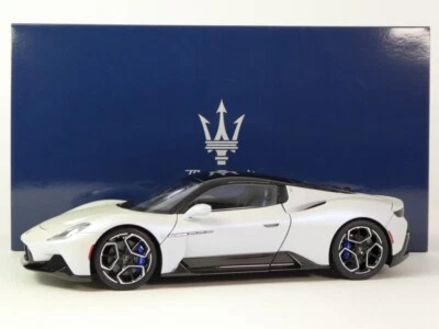 BBR Maserati MC20 White Audace Gloss Black Roof 1/18 HE180051A - Image 1 of 4