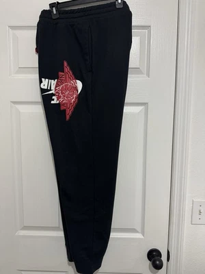 AIR JORDAN ESSENTIALS STATEMENT WINGS FLEECE SWEATPANTS XL RETRO BQ8470 010 BRED - image 1 of 4