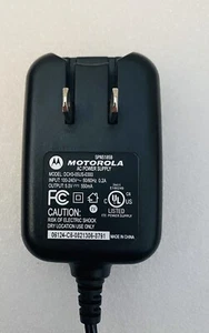 GENUINE Motorola Cell Phone Wall Charger DCH3-05US-0300 / SPN5185B 5.0v 550mA - Picture 1 of 6