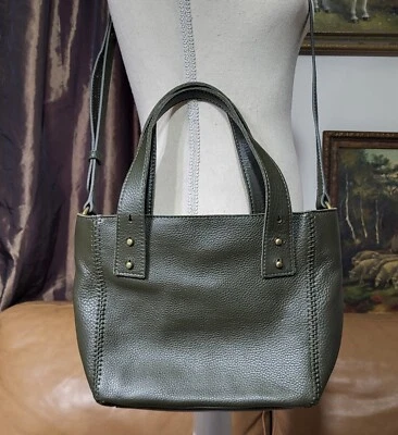 Bolso de mano bandolera de cuero verde musgo The Sak Liv Foto 1 de 4