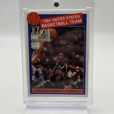 Cartão Bulls pré-novato da equipe olímpica dos Estados Unidos 1984 Michael Jordan - Imagem 1 de 4