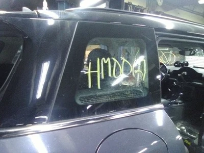 16-18 Mini Cooper Clubman Passenger Right Quarter Glass  - Image 1 of 4