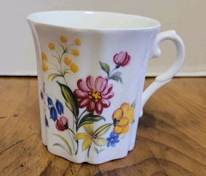 Royal Grafton Bone China Coffee Mug Cup 3 1/4" England Floral Design - Picture 1 of 5