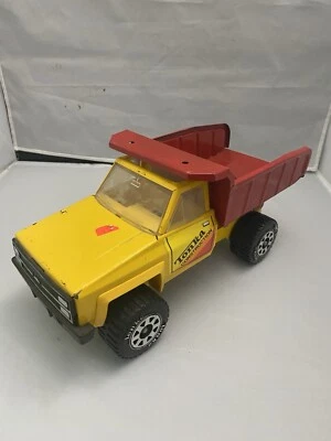 Vintage 1983 Tonka Chevy Trax Dump Truck. Nice Condition. - Image 1 of 4