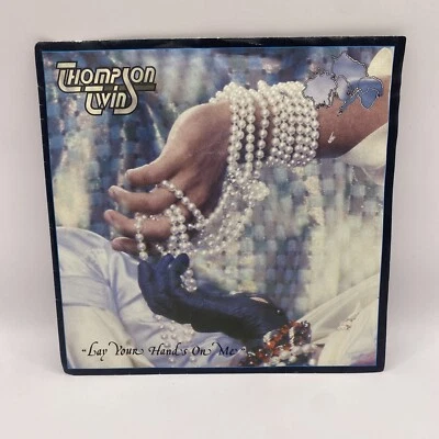 Thompson Twins Lay Your Hands On Me 7" vinyl UK Arista 1984 Limited edition Foto 1 de 4