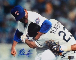 Nolan Ryan Autographed Texas Rangers 8x10 Fighting Ventura Photo- AIV Hologram - Picture 1 of 2