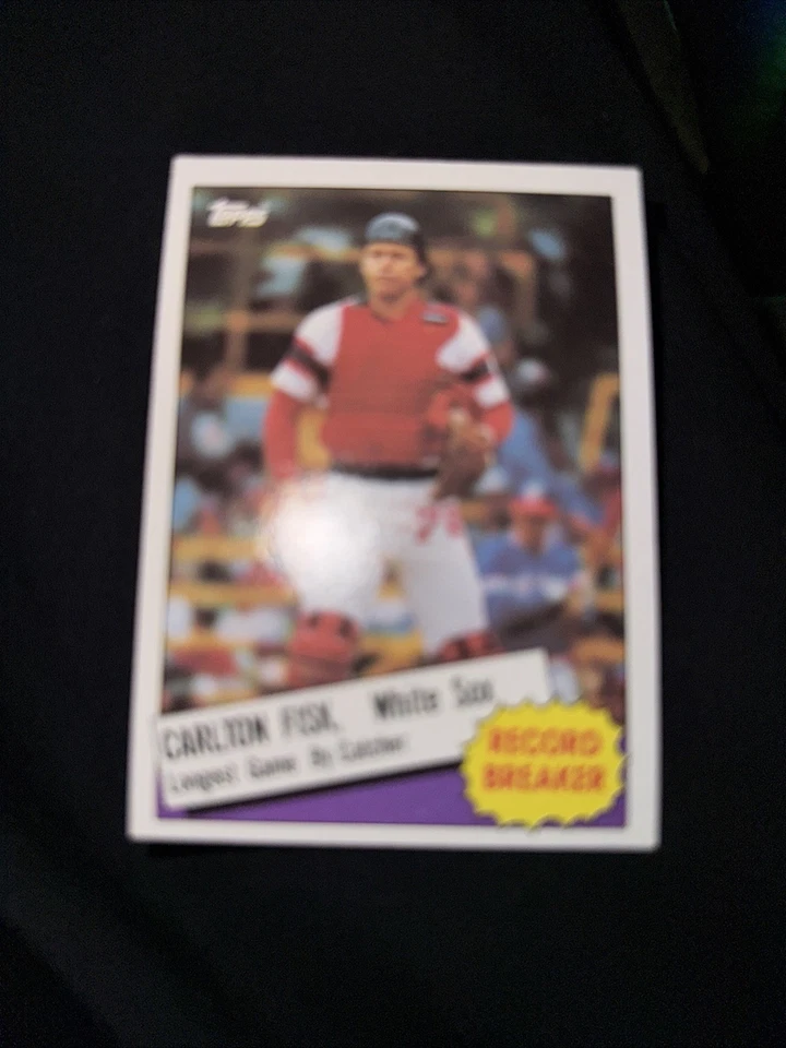 1985 TOPPS # 1 RECORD BREAKER  CARLTON FISK   BASEBALL CARD - Image 1 of 1
