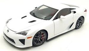 Autoart Signature 1/18 Scale diecast 78831 - Lexus LFA - Whitest White - Picture 1 of 7