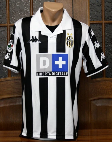 Juventus 1999/00 Serie A Home Football Shirt Cover