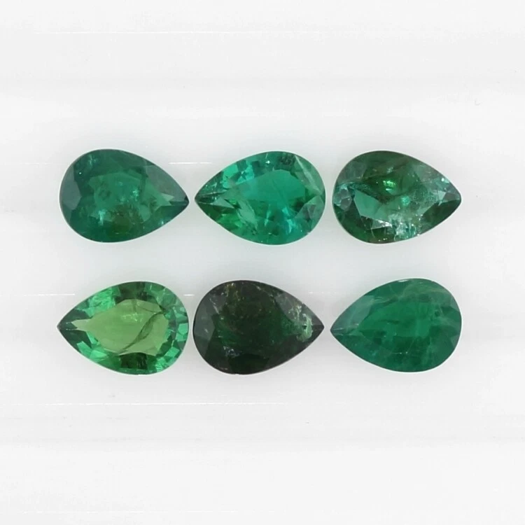 ESMERALDA COLOMBIANA 5 x 3 mm PERA CORTE TIERRA EXTRAÍDA SE VENDE POR PIEDRA F-3624 TRATADA Foto 1 de 1