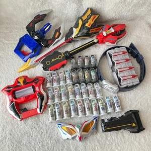 Bandai JAPAN DX Ultraman GEED Riser & Geed Claw & Ultra Capsule & Kingsword ecc - Foto 1 di 19