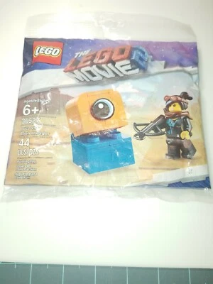 The LEGO Movie 2 Lucy vs. Alien Invader Set LEGO 30527 44 pieces - Image 1 of 4