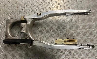 Braço oscilante Suzuki DR350 DR 350 S 1990 - Imagem 1 de 4