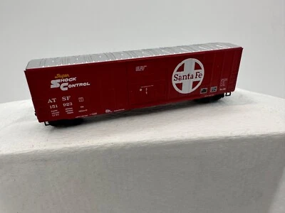 Atchison, Topeka & Santa Fe, 50' Rib Side Box Car, Plug Door, Rd# ATSF 151923 - Image 1 of 2