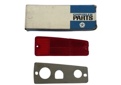 1971 Dodge Polara Monaco Rear Right Side Marker Light Lens W/ Gasket 3514376 NOS - Image 1 of 4