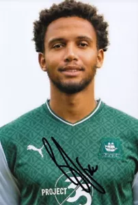 Foto autógrafa de fútbol americano Brendan Galloway firmada a mano Plymouth Argyle 6x4 2 - Imagen 1 de 1