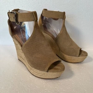 Alpargata cuñas Marc Fisher Alison para mujer 8,5 beige tostado gamuza perforada 4,5" - Imagen 1 de 11