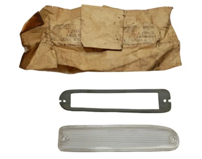 Dodge Polara Monaco 1967 lado izquierdo luz de respaldo lámpara lente con junta 2808921 nuevo de lote Foto 1 de 4