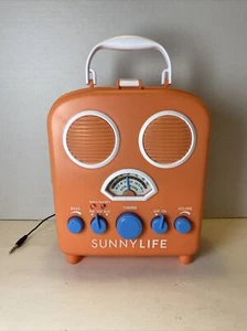 Sunnylife Portable Beach Mp3 Speaker With Am/Fm Radio and Smartphone Holder  - Picture 1 of 10