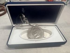 1971-P Eisenhower Ike Dollar Key Chain - Picture 1 of 2