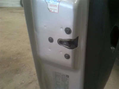 LATCH ASSEMBLY ONLY! Driver Left Front Door Thru 11/14/10 Fits 07-11 AVALANCHE 1 - Image 1 of 4