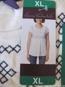 Camisa Gloria Vanderbilt S/S Cuello Redondo - Bordado Frontal - Marfil - Talla XL (16-18) NUEVA CON ETIQUETAS - Imagen 1 de 9