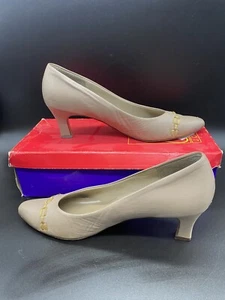 Vintage JOYCE Women’s Heels -Size 9.5 S- BEIGE Shoes - Picture 1 of 10