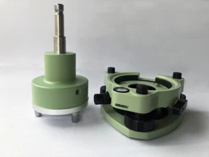 NEU GRÜN DREIBACKEN TRIBRACH MIT OPTISCHER PLUMMET & ADAPTER PASST LEICA PRISM - Bild 1 von 5