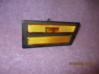 1980-1984 Pontiac Phoenix GM FÁBRICA OEM CONDUCTOR MARCADOR DELANTERO LUZ TOMA Foto 1 de 4