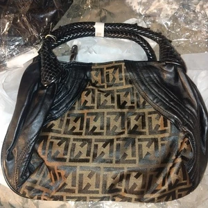 Women's New Purse - Picture 1 of 4