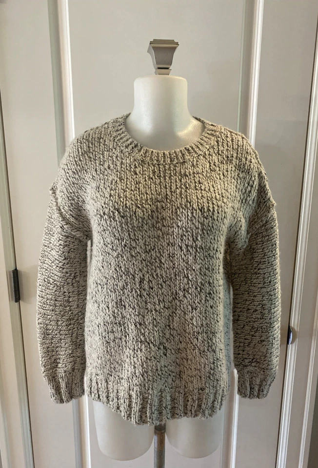 J. Suéter feminino Crew robusto malha marfim cinza gola redonda tamanho P algodão lã alpaca - Imagem 1 de 4