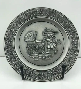 Platos decorativos de peltre fino Hallmark 1980 Little Gallery Collection - Hechos en EE. UU. - Imagen 1 de 3