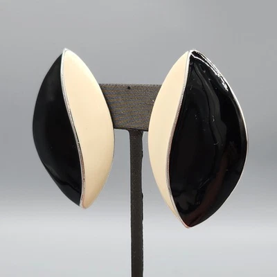 Pendientes Clip Marquesa Tono Plata Esmalte Negro Blanco Crema Grande Monet De Colección Foto 1 de 4