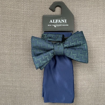 Alfani Men's Pre Tied Geo Bow Tie & Solid Pocket Square Set Green/Navy Blue - Imagem 1 de 2