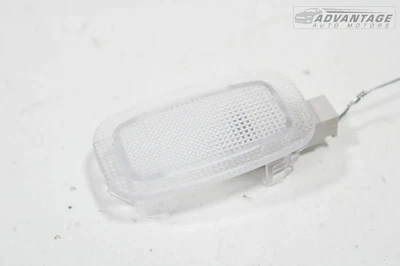 2015-2020 MERCEDES GLA250 X156 ПЕРЕДНЯЯ ПРАВАЯ ИЛИ ЛЕВАЯ БОКОВАЯ ЛАМПА ВЕЖЛИВОСТИ OEM - Изображение 1 из 4