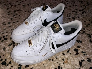 airforce blancas y doradas