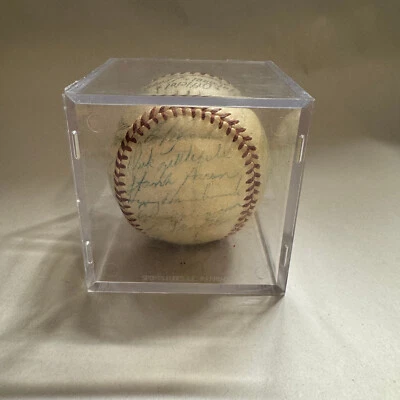 (26) 1958 Milwaukee Braves Team-Signed Baseball-Aaron McMahon Mathews Beckett - Image 1 of 4