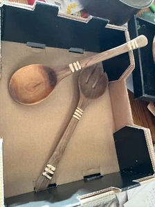"Set server insalata in legno intarsio osseo 11" - Foto 1 di 4