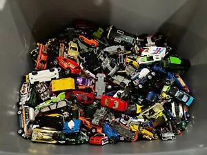 Hot Wheels diecast cars by the pound - Picture 1 of 5