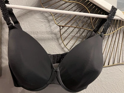 Sujetador Natori 34DDD con aros satinado moldeado copas correa ajustable encaje ribete negro Foto 1 de 4