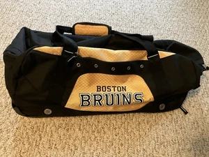 Boston Bruins Travel Duffle, New, Wheels And Telescoping Handle 11w X 22L X 12h - Picture 1 of 3