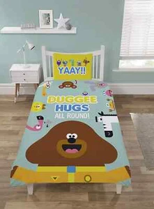 Hey Duggee Duvet Cover Single Reversible Bedding Set - Hugs All Around - Picture 1 of 7
