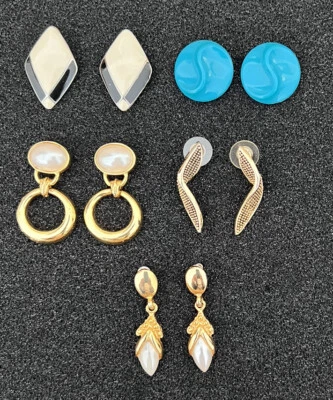 Vintage Lot of 5 Pairs Modern FASHION Pierced Earrings - Image 1 of 2